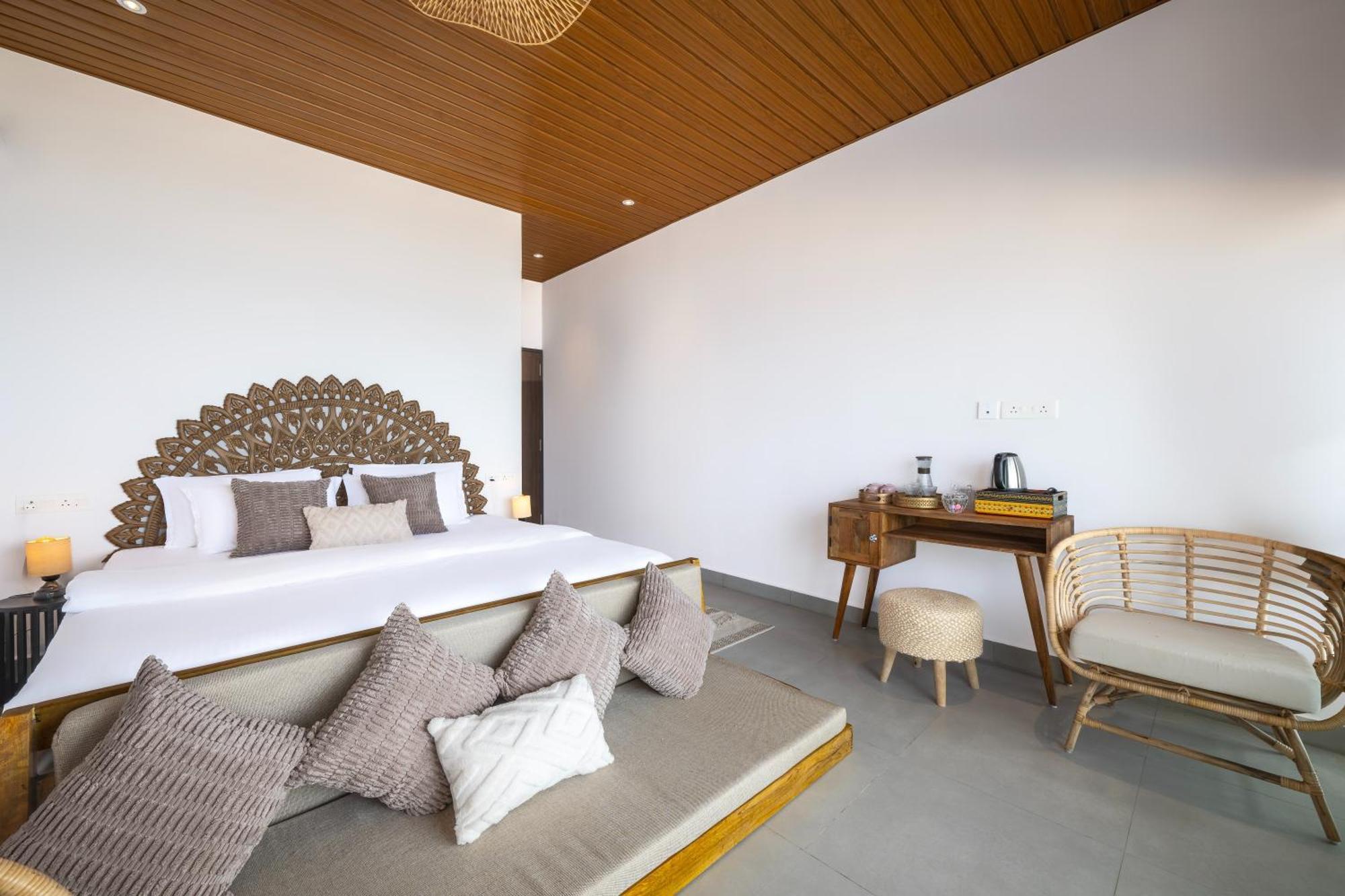 The Rose Goa Beach Resort Агонда Екстериор снимка