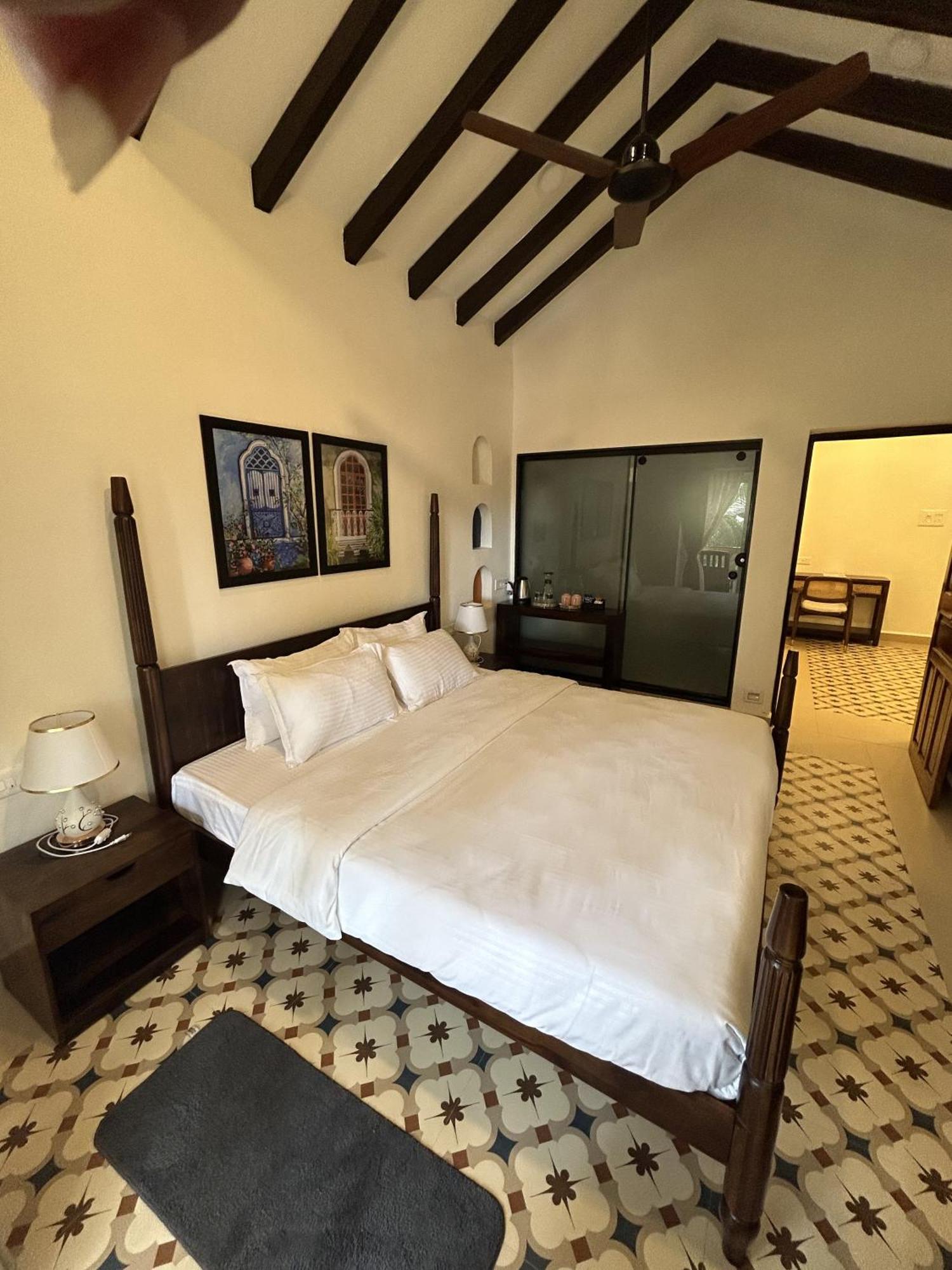 The Rose Goa Beach Resort Агонда Екстериор снимка