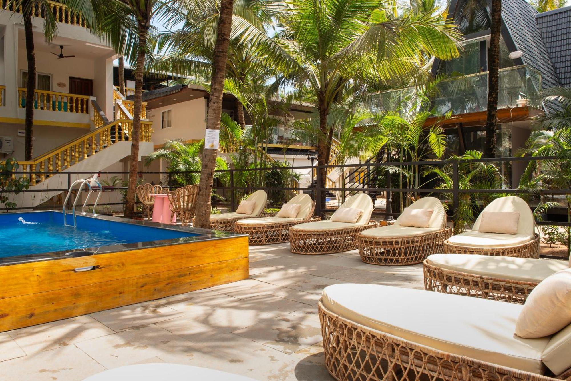 The Rose Goa Beach Resort Агонда Екстериор снимка