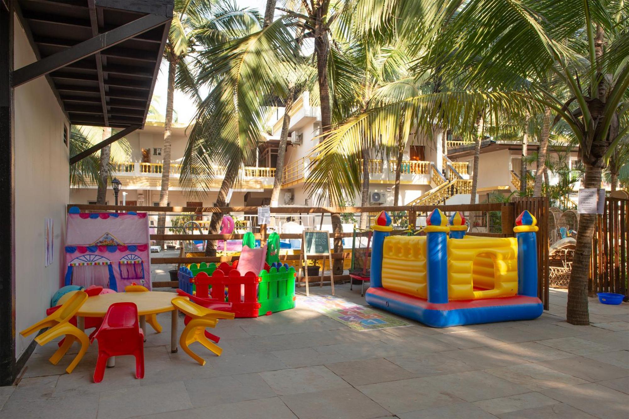The Rose Goa Beach Resort Агонда Екстериор снимка